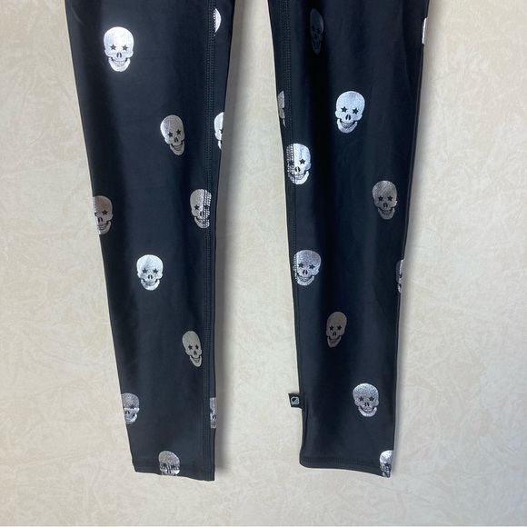 Terez Silver Metallic Skull Print Leggings Black Women’s Size XS - Picture 7 of 9